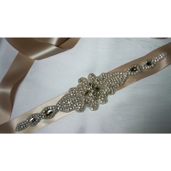 Blush Vanilla Rhinestone Bridal Belt Sash Wedding Belt Prom MOB Party Formal - Picture 4 of 5
